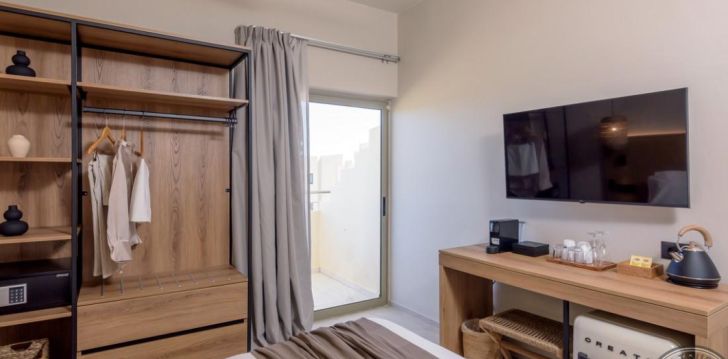 Patogus viešbutis jūsų kelionei – 4* ZEUS HOTELS NEPTUNO BEACH