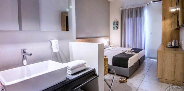 Atostogos Graikija – apsistokite viešbutyje ZEUS HOTELS NEPTUNO BEACH