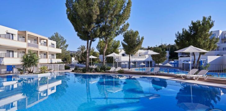 Apsistokite KIOTARI MIRALUNA BEACH RESORT viešbutyje už gerą kainą.