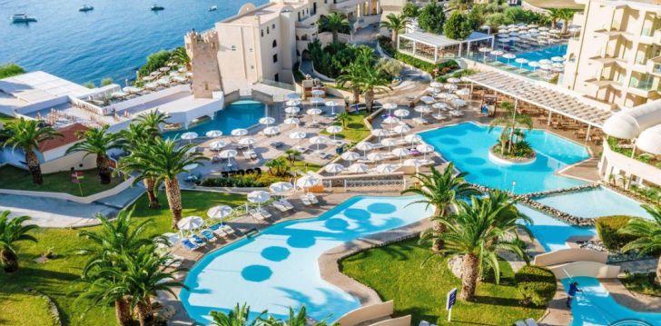Apsistokite LINDOS ROYAL RESORT viešbutyje už gerą kainą. 