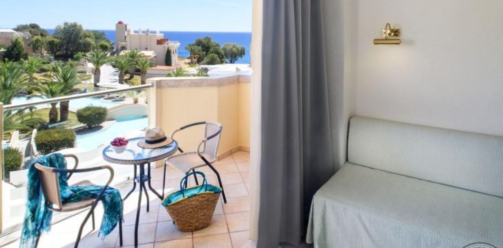 Rinkitės viešbutį LINDOS ROYAL RESORT kelionei į Graikija