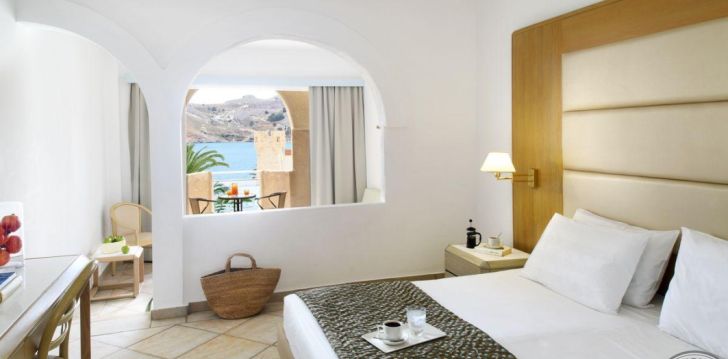 Apsistokite LINDOS ROYAL RESORT viešbutyje už gerą kainą. 