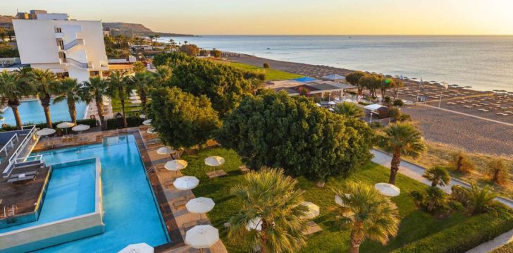 Viešbutis BLUE SEA BEACH RESORT įsikūręs Graikija.