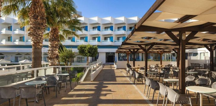 Nepraleisk progos pailsėti už gerą kainą - viešbutyje BLUE SEA BEACH RESORT
