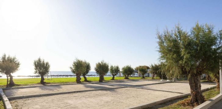 Apgyvendinimas 4* BLUE SEA BEACH RESORT