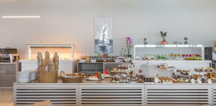 Tavęs laukia poilsis Graikija įsikūrusiame GOLDEN MARE BARBATI HOTEL