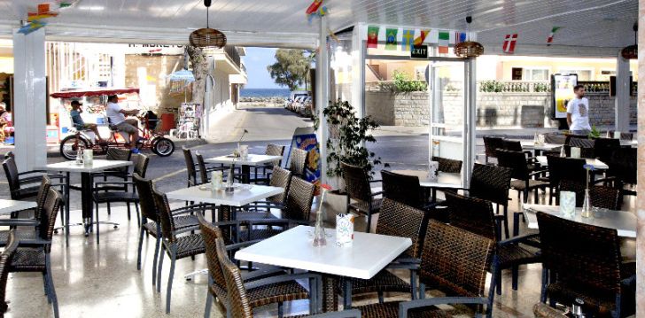 Viešbutis HOTEL SUR įsikūręs Ispanija.