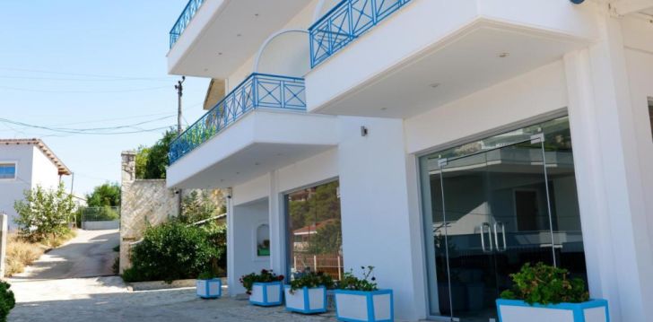Viešbutis MIRACLE APARTMENTS įsikūręs Albanija. 