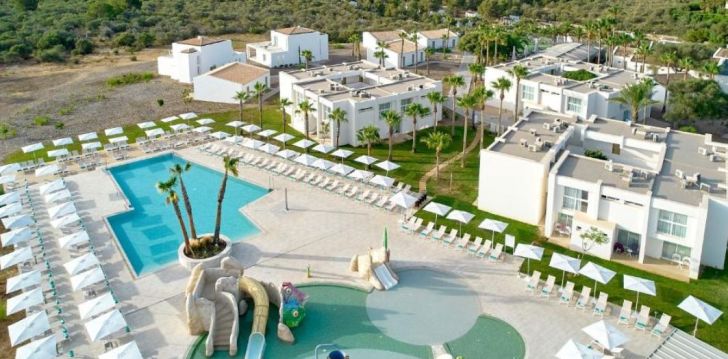 Atostogos Ispanija – apsistokite viešbutyje IBEROSTAR WAVES CALA DOMINGOS