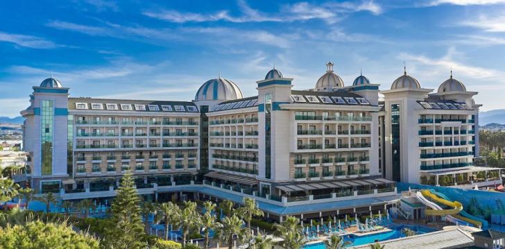Apsistokite LUNA BLANCA RESORT & SPA viešbutyje už gerą kainą. 