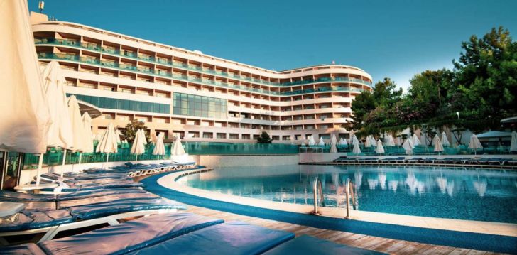 Apsistokite A GOOD LIFE UTOPIA FAMILY RESORT viešbutyje už gerą kainą. 