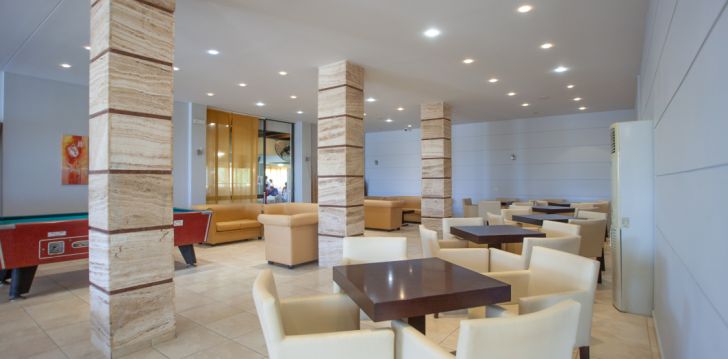 Viešbutis GOLDEN SANDS įsikūręs Graikija. 