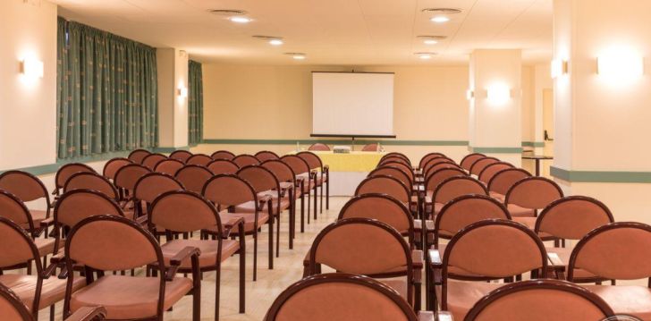 Tavo atostogos prasideda viešbutyje H TOP ROYAL STAR LLORET