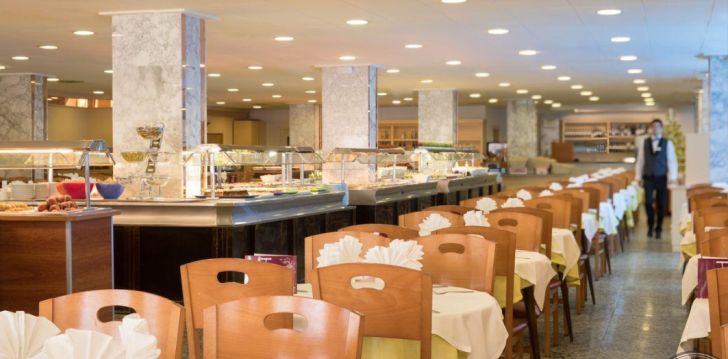 H TOP ROYAL STAR LLORET - klientų vertinamas, kaip geras kainos ir kokybės santykis. 