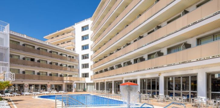 Apsistokite H TOP ROYAL STAR LLORET viešbutyje už gerą kainą. 