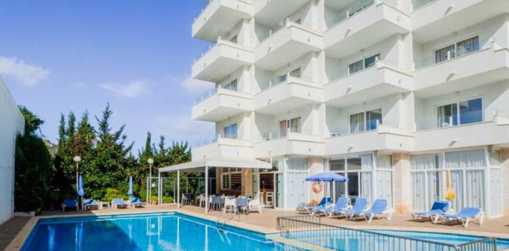 Nepraleisk progos pailsėti už gerą kainą - viešbutyje APARTAMENTOS LA SANTA MARIA