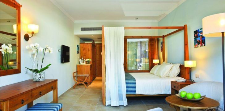 Viešbutis OLYMPIC LAGOON RESORT PAPHOS įsikūręs Kipras.
