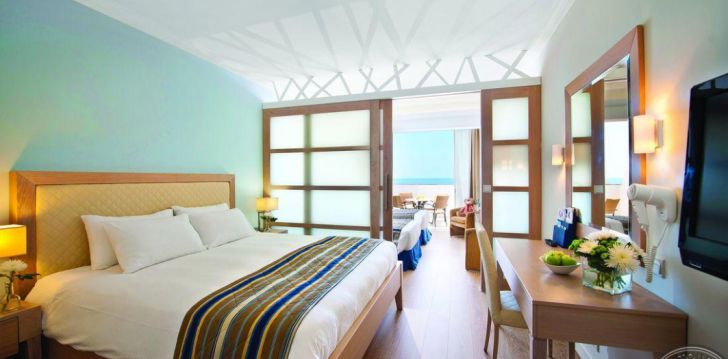 OLYMPIC LAGOON RESORT PAPHOS - klientų vertinamas, kaip geras kainos ir kokybės santykis.