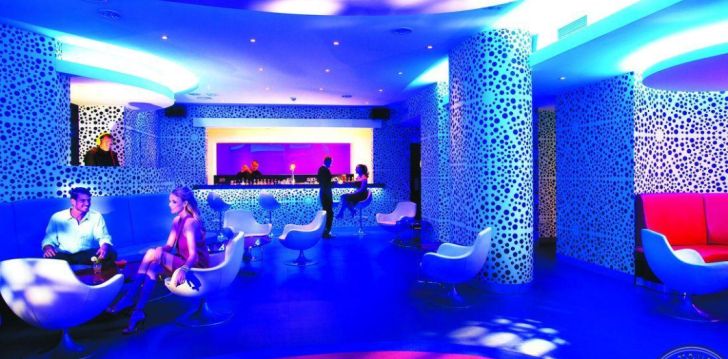Viešbutis OLYMPIC LAGOON RESORT PAPHOS įsikūręs Kipras. 