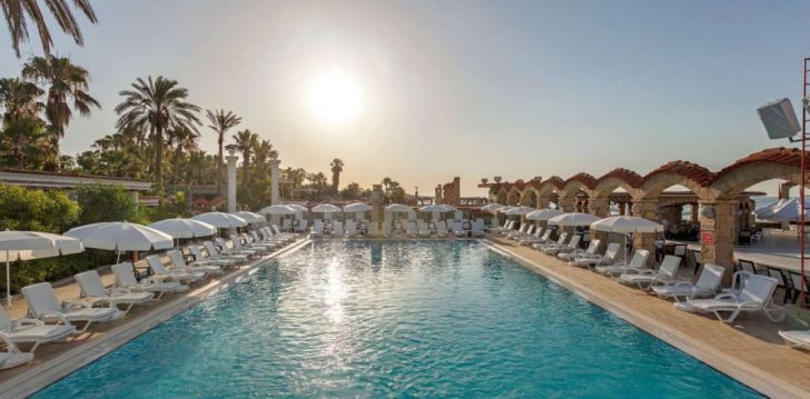 Patogus viešbutis jūsų kelionei – 5* CLUB HOTEL SERA