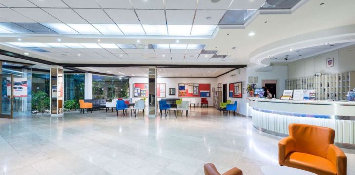 Viešbutis VIS HOTEL įsikūręs Kroatija.