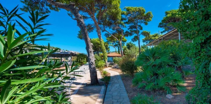Viešbutis SPLENDID DUBROVNIK įsikūręs Kroatija.