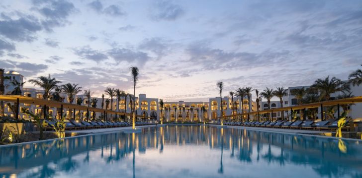 Planuoji kelionę į Egiptas? apsistokite 5 viešbutyje SERRY BEACH RESORT.
