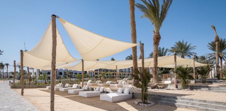 Apgyvendinimas 5* SERRY BEACH RESORT