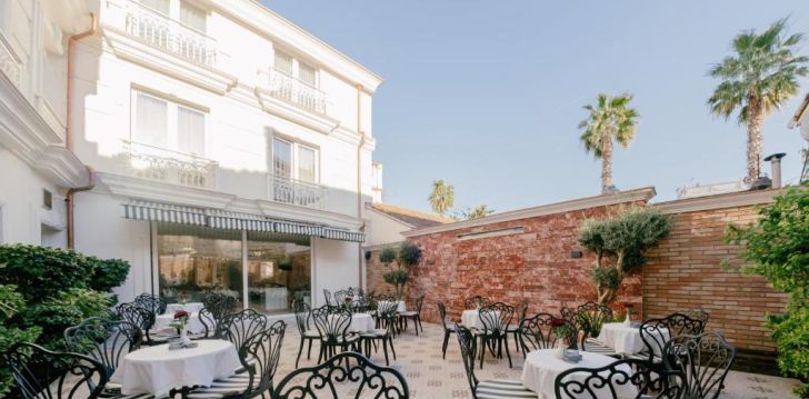 Planuoji kelionę į Albanija? apsistokite 3 viešbutyje MOENIA BOUTIQUE HOTEL.
