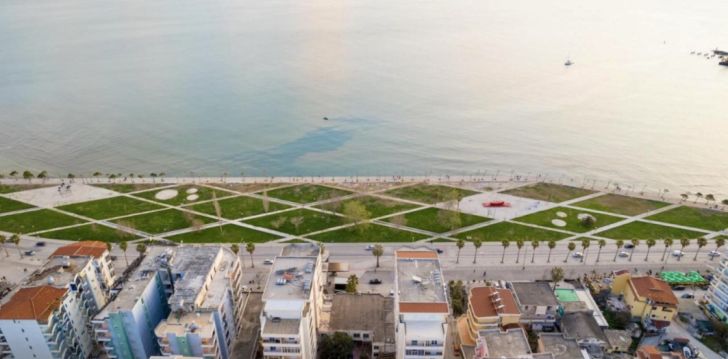 Apsistokite PALM SUITES viešbutyje už gerą kainą. 