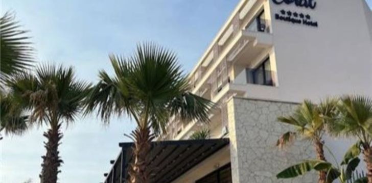 Atostogos Albanija – apsistokite viešbutyje CORAL BOUTIQUE HOTEL