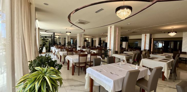 Patogus viešbutis jūsų kelionei – 4* VIVAS HOTEL
