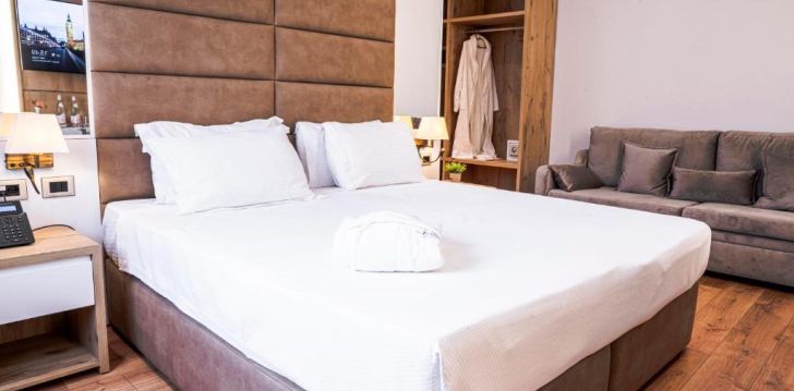 Viešbutis AMFORA HOTEL & SPA įsikūręs Albanija. 