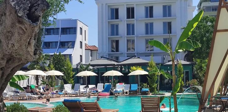 Planuoji kelionę į Albanija? apsistokite 4 viešbutyje GARDEN PALACE.