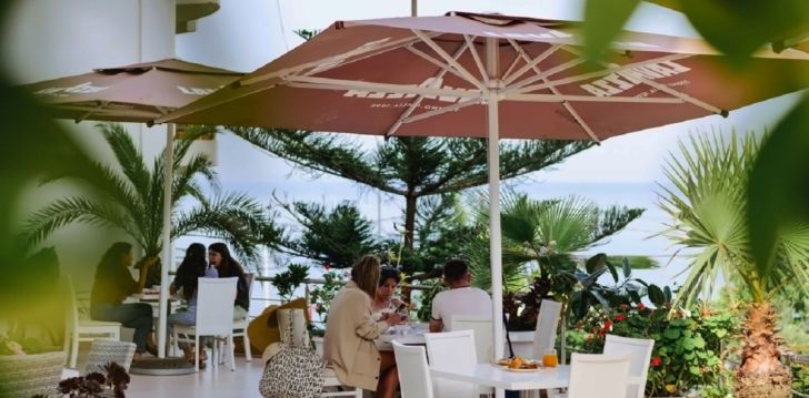 Viešbutis HOTEL OASIS įsikūręs Albanija.
