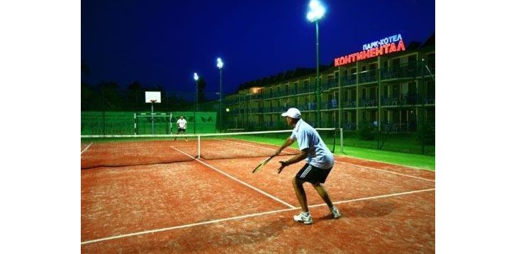 viešbutis PARK HOTEL CONTINENTAL įsikūręs Bulgarija.