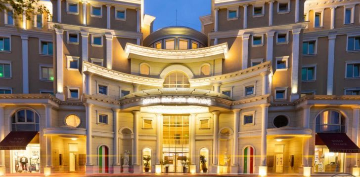 ROME PALACE DELUXE AH - klientų vertinamas, kaip geras kainos ir kokybės santykis. 