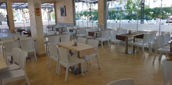 Tavęs laukia poilsis Bulgarija įsikūrusiame HOTEL RIVA