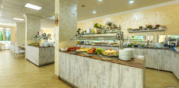 Apgyvendinimas 3* HOTEL RIVA