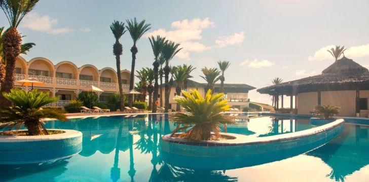 Apsistokite MARHABA CLUB viešbutyje už gerą kainą.