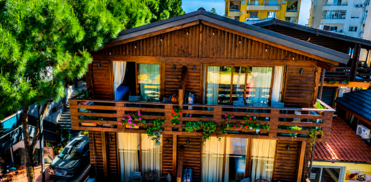 Apsistokite DOLANIT HOTELS VILA E DRURIT viešbutyje už gerą kainą. 