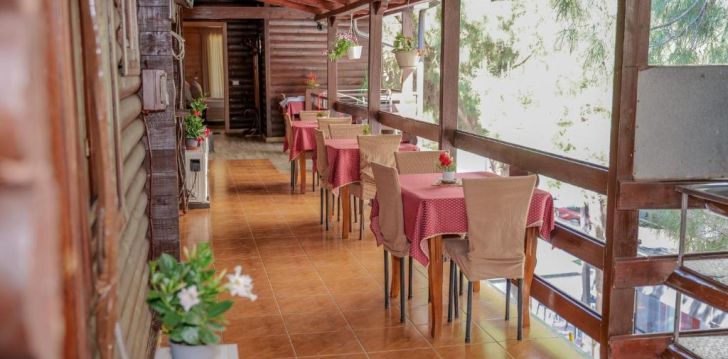 Apsistokite DOLANIT HOTELS VILA E DRURIT viešbutyje už gerą kainą.