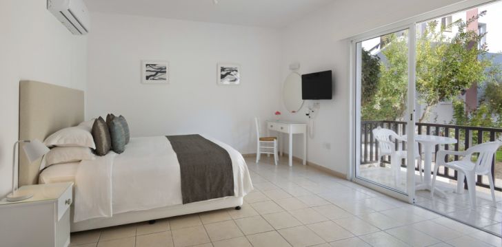 Viešbutis AKTI BEACH HOTEL & VILLAGE RESORT įsikūręs Kipras.