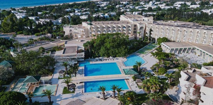 Apsistokite NAHRAWESS RESORT & THALASSO viešbutyje už gerą kainą.