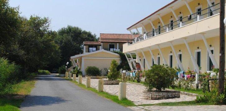 Planuoji kelionę į Graikija? apsistokite 2 viešbutyje MONIKA HOTEL.