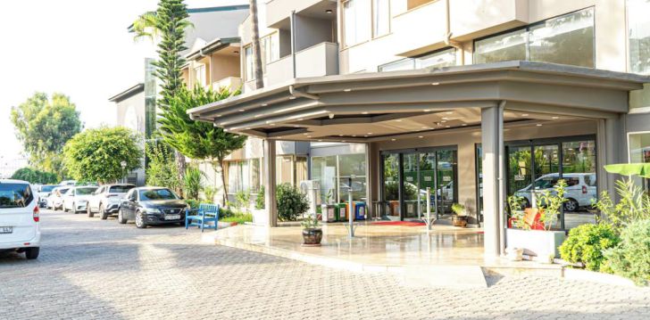Patogus viešbutis jūsų kelionei – 4* SENZA SUNSET BEACH HOTEL
