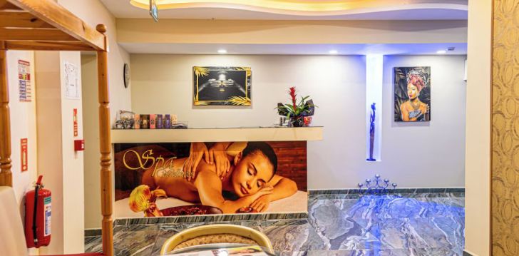Apsistokite SENZA SUNSET BEACH HOTEL viešbutyje už gerą kainą. 