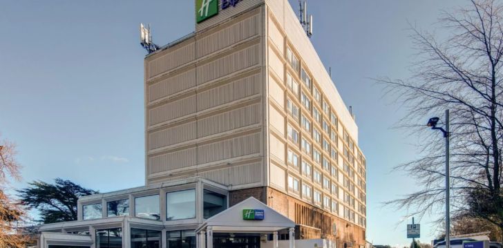 Apsistokite HOLIDAY INN EDINBURGH CITY - WEST viešbutyje už gerą kainą. 