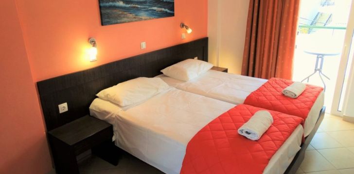 Atostogos Graikija – apsistokite viešbutyje OASIS BEACH CLUB