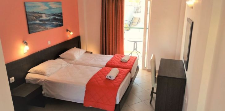 Planuoji kelionę į Graikija? apsistokite 2 viešbutyje OASIS BEACH CLUB.